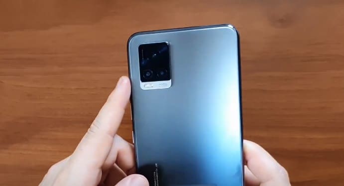 Unboxing del Vivo V20 que ya está en Colombia