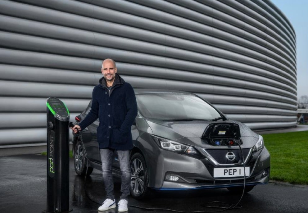 El extécnico del Barcelona, Pep Guardiola, contó su experiencia con un carro eléctrico