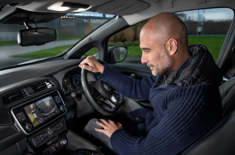 El extécnico del Barcelona, Pep Guardiola, contó su experiencia con un carro eléctrico