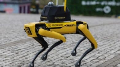 Yellow Perro robot Prosegur