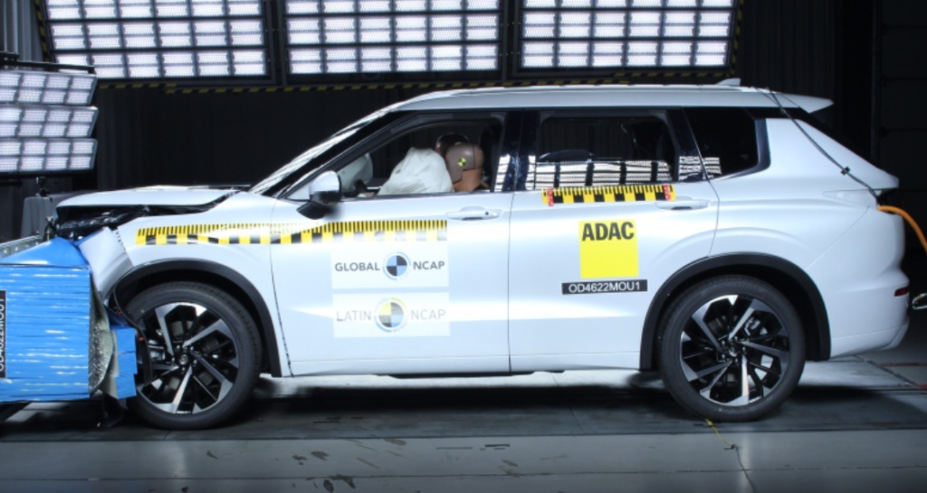 Mitsubishi Outlander Híbrida obtiene 5 estrellas de seguridad Latin NCAP